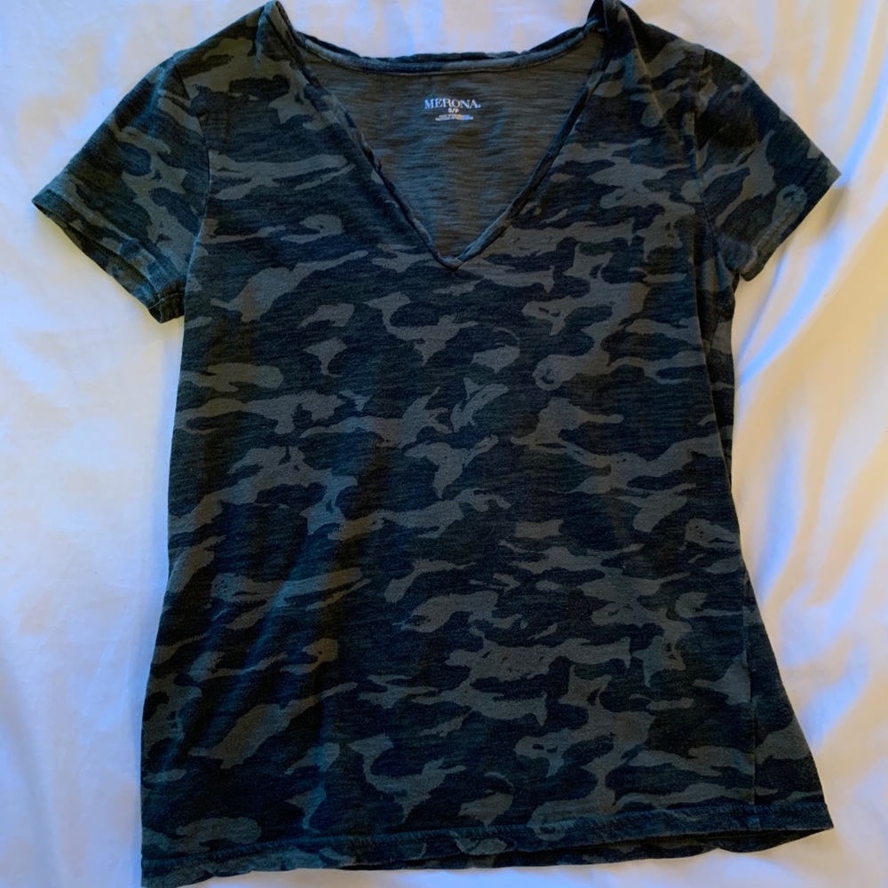 Merona T Shirt